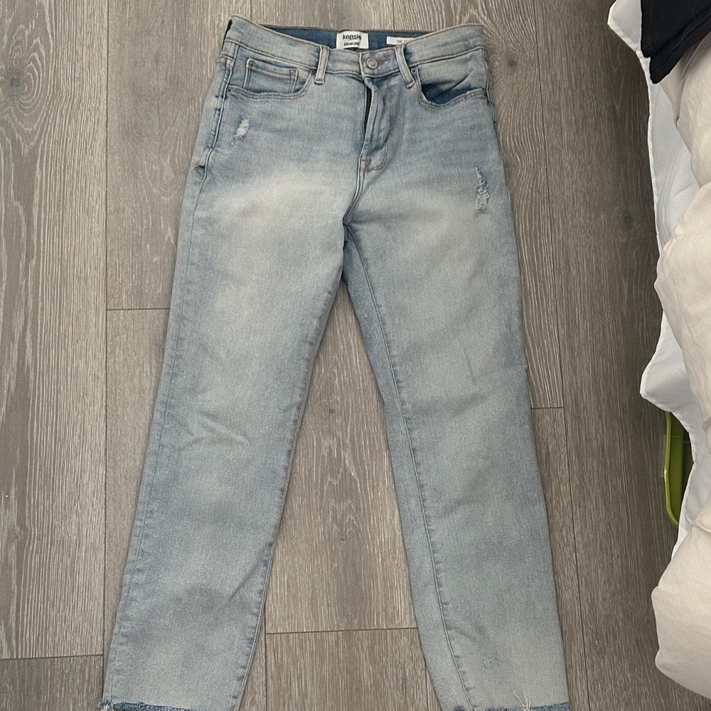 Kensie Light Blue Straight Leg Jeans
